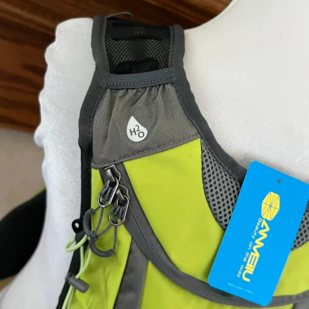 Anmeilu Green Gray Lightweight‎ Hydration Backpack NEW